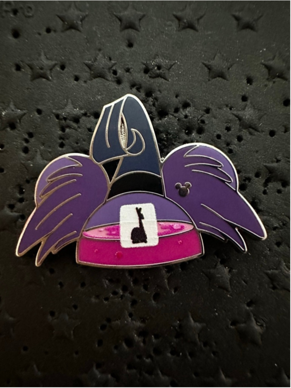 2025 WDW DISNEY WORLD WAVE B YZMA EAR HAT HIDDEN MICKEY PIN EMPERORS NEW GROOVE